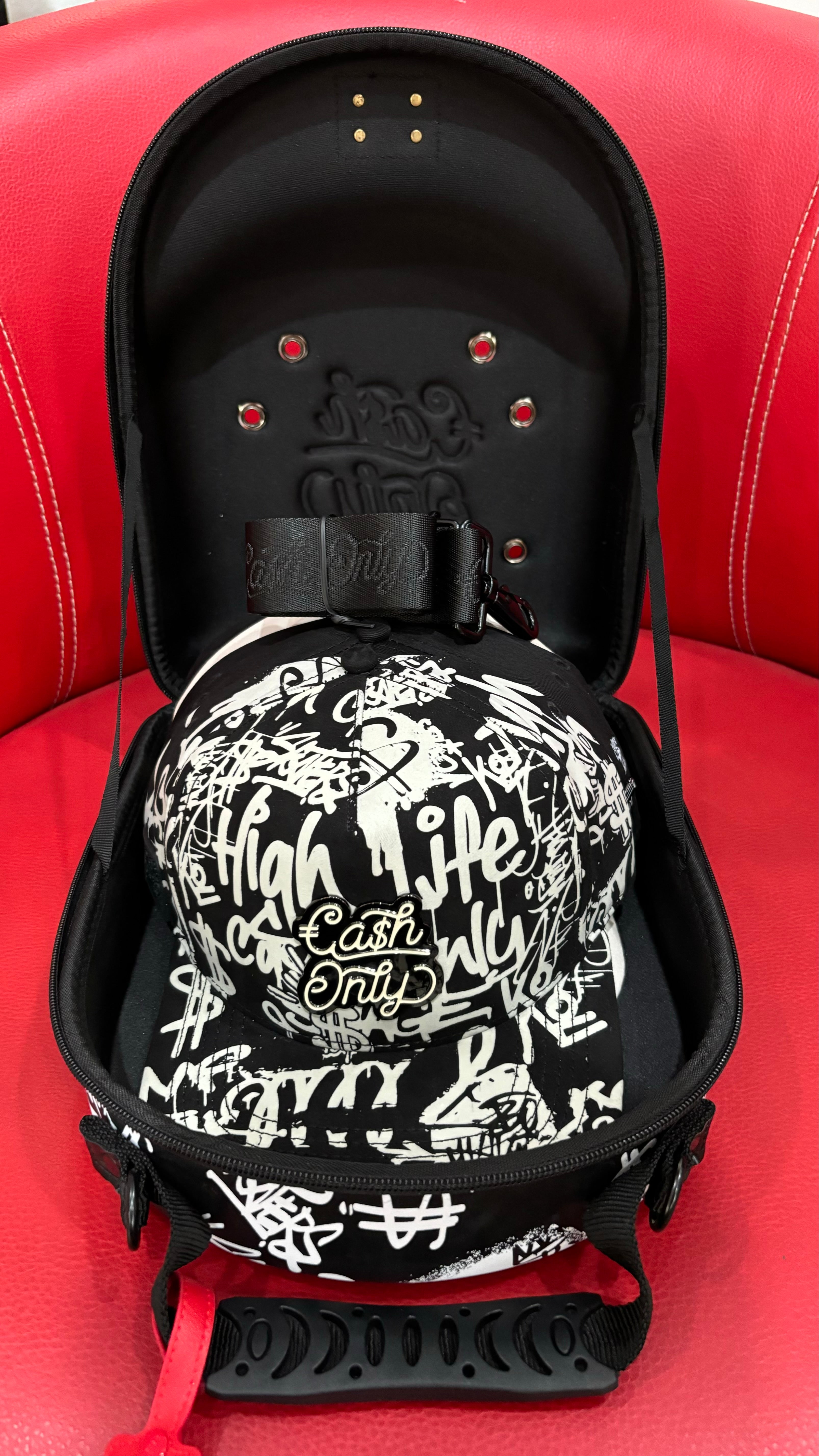 Cap carrier cash only